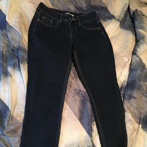 Lee’s Midrise Skinny Jeans